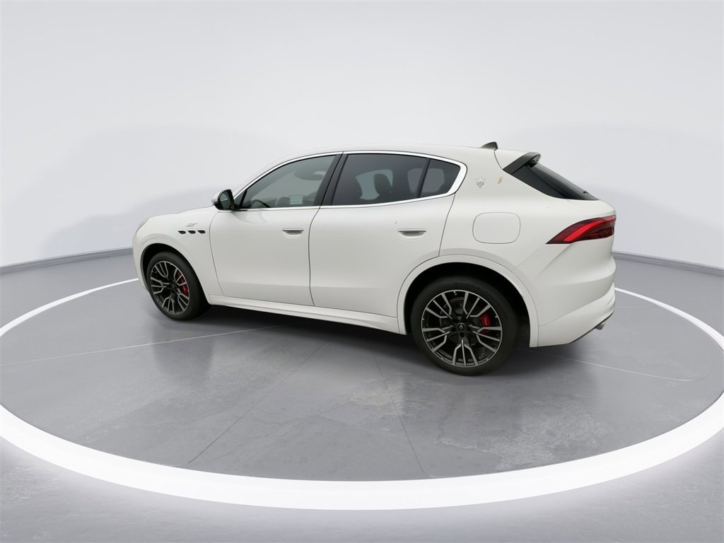 New 2024 Maserati Grecale GT image 7