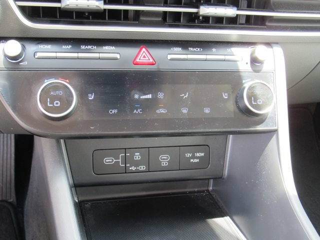 Used 2025 Hyundai Sonata SEL FWD image 22