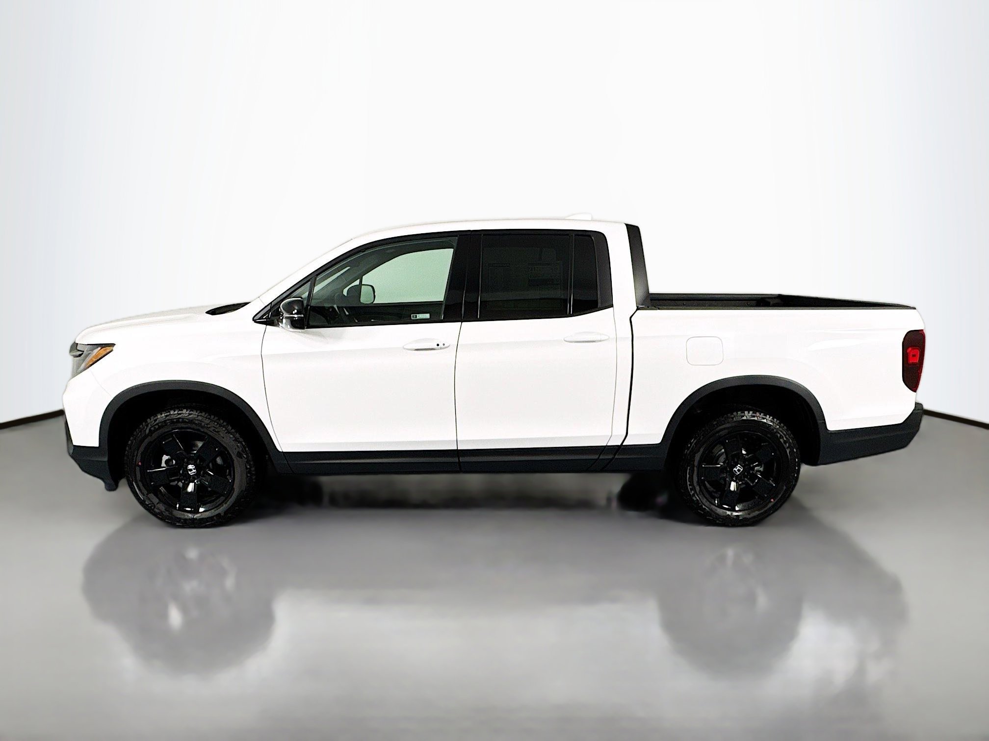 New 2026 Honda Ridgeline Black Edition image 8