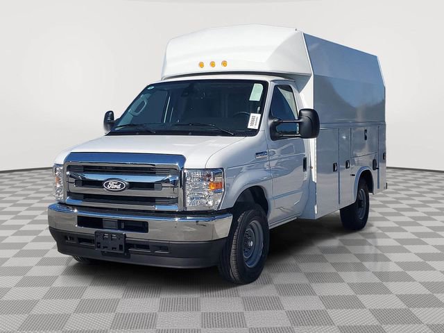 New 2026 Ford E-350 and Econoline 350 Super Duty w/ Power Equipment Group image 3
