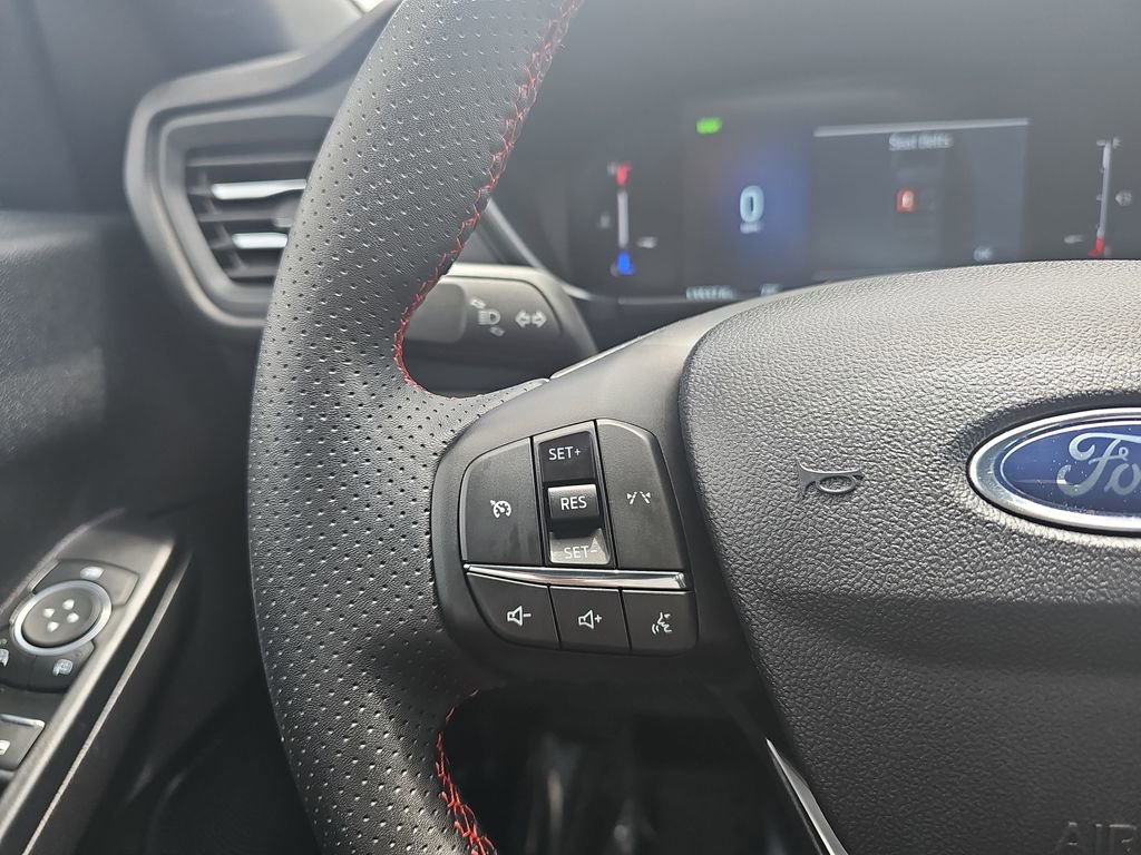 Used 2025 Ford Escape ST-Line w/ Equipment Group 301A FWD image 17