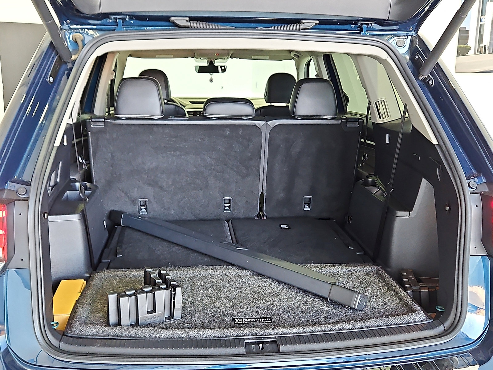 Certified 2023 Volkswagen Atlas SE w/ Panoramic Sunroof Package image 6