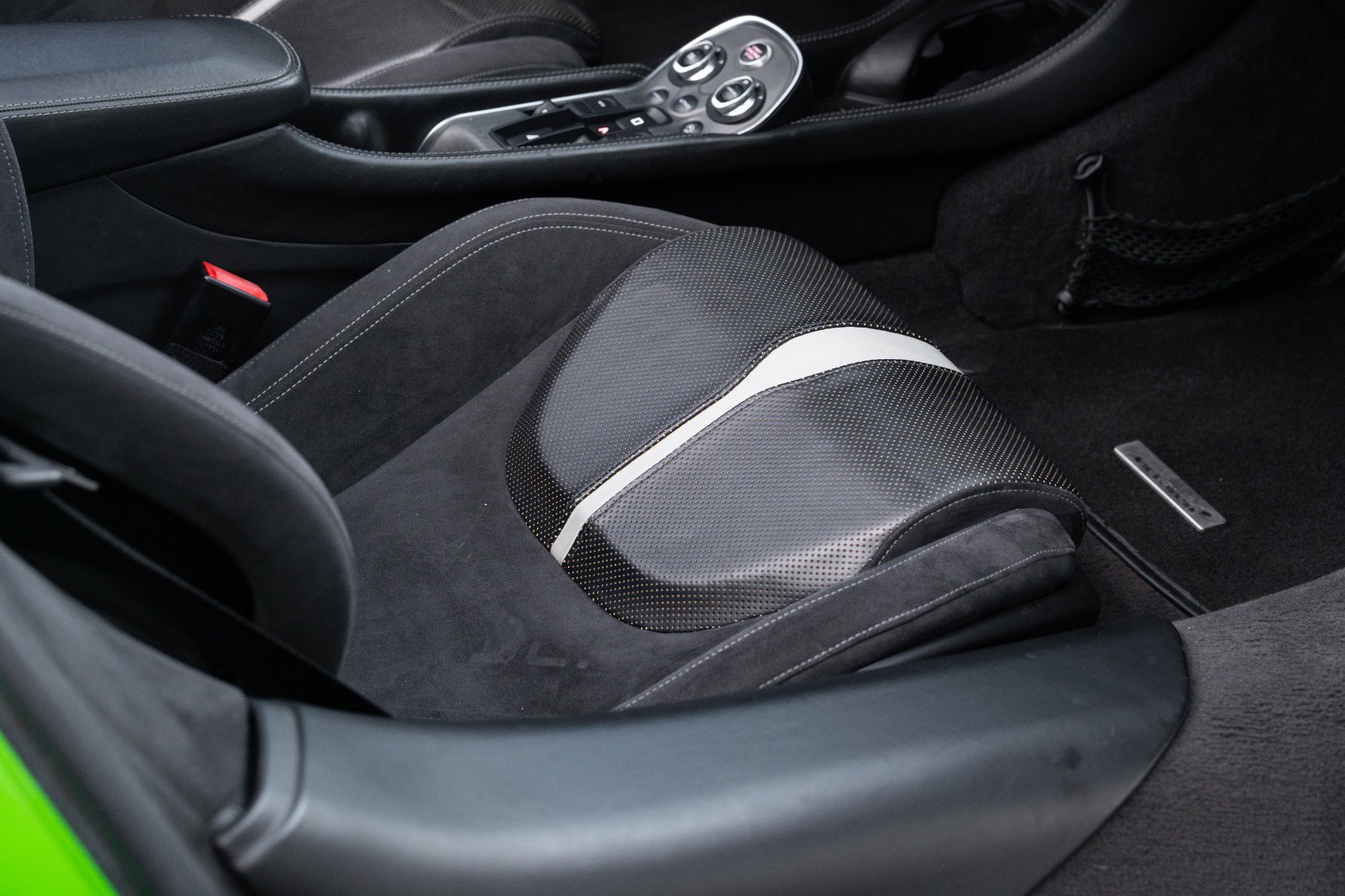 Used 2018 McLaren 570S Spider RWD image 49
