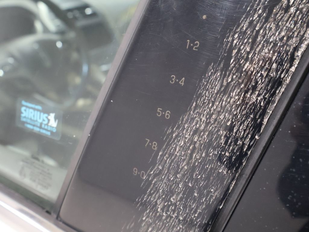 Used 2013 Lincoln MKZ image 10