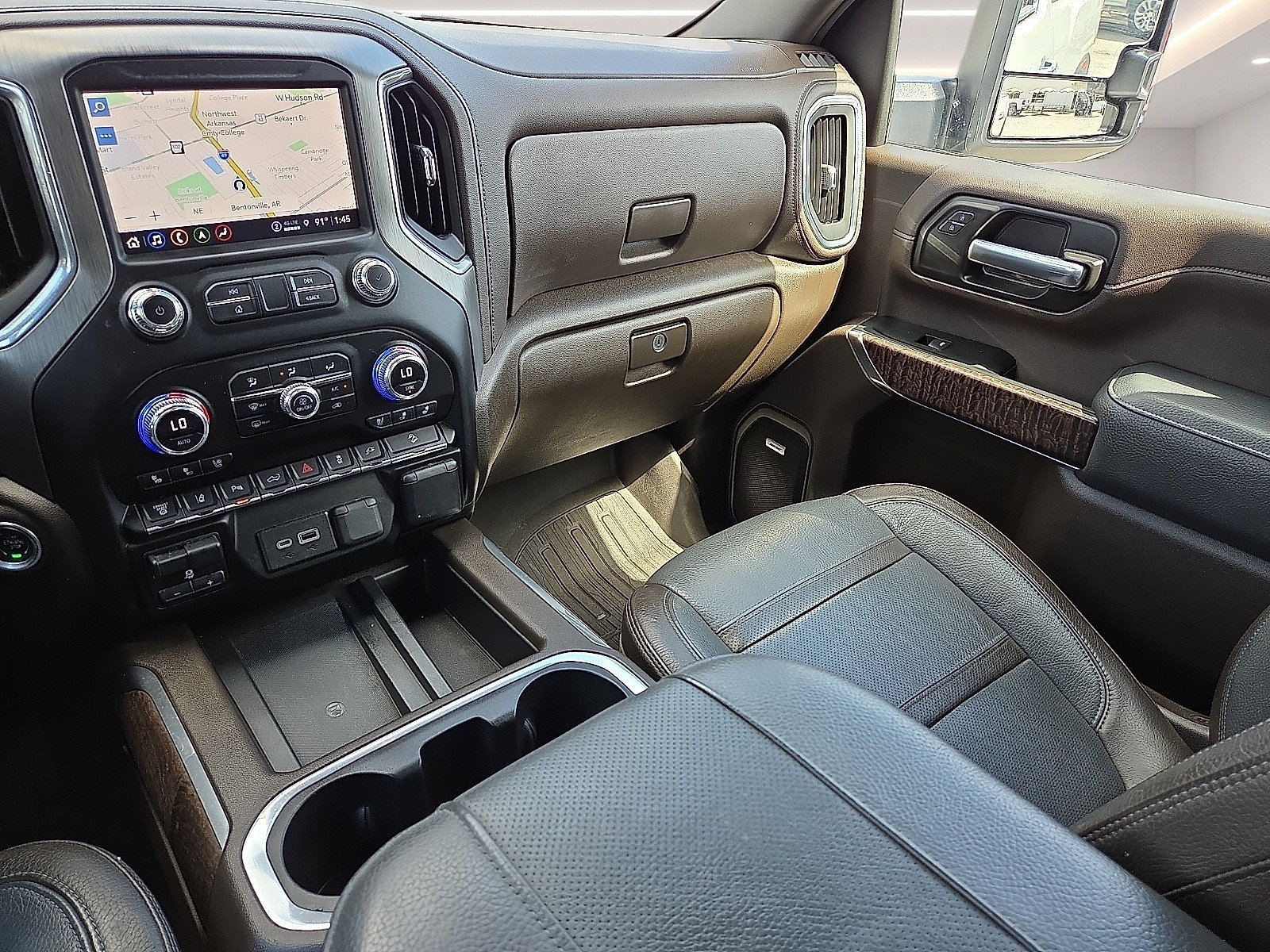 Used 2023 GMC Sierra 3500 Denali AWD/4WD image 12