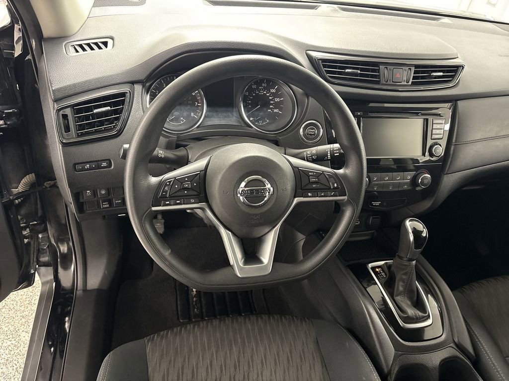 Used 2019 Nissan Rogue SV image 13