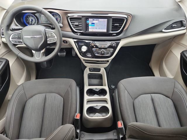 Used 2024 Chrysler Voyager LX FWD image 19