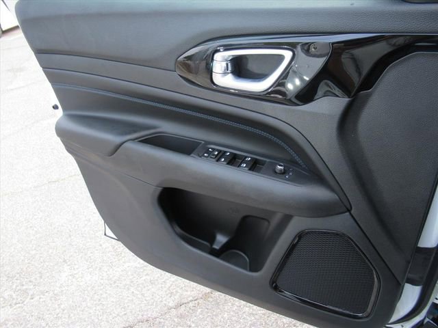 New 2026 Jeep Compass Latitude image 24