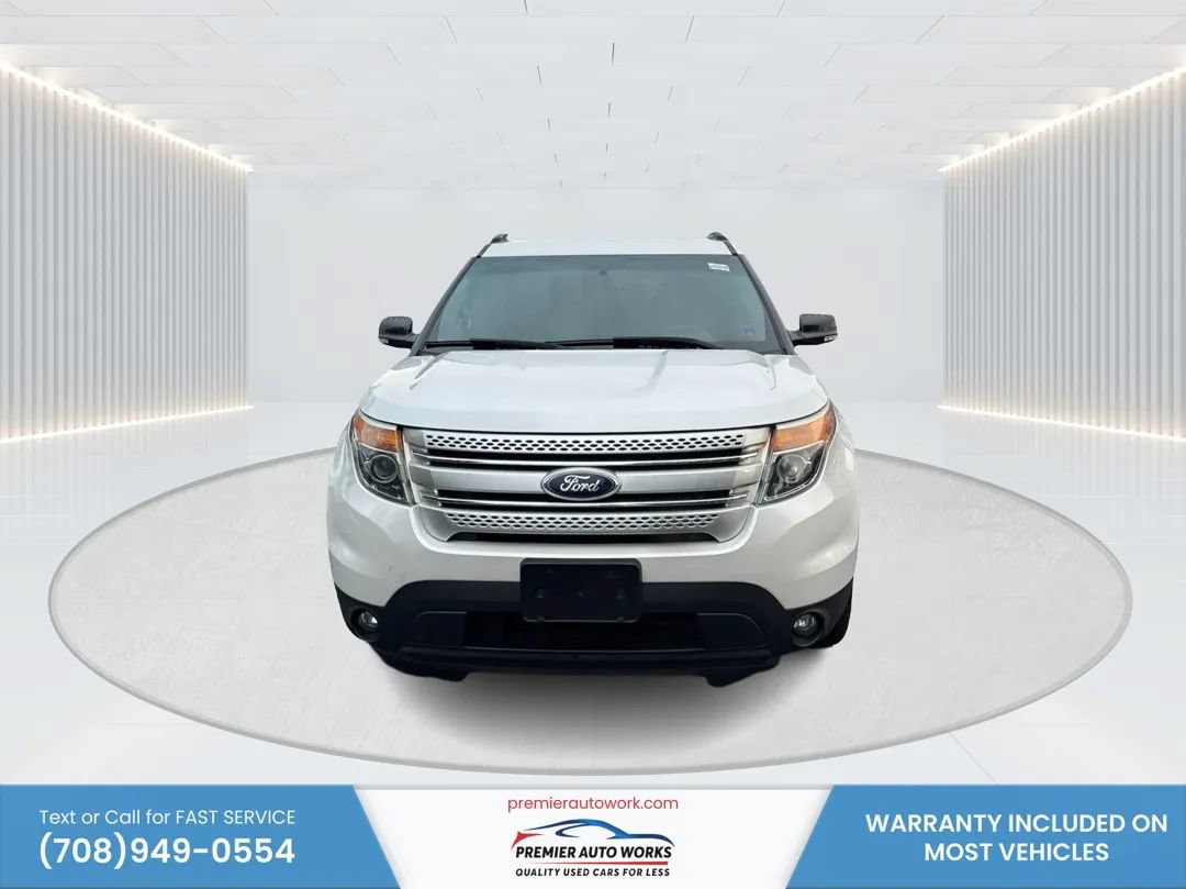 Used 2015 Ford Explorer XLT w/ Equipment Group 201A FWD image 2