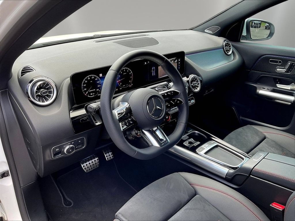 Used 2025 Mercedes-Benz GLA 35 AMG 4MATIC image 19