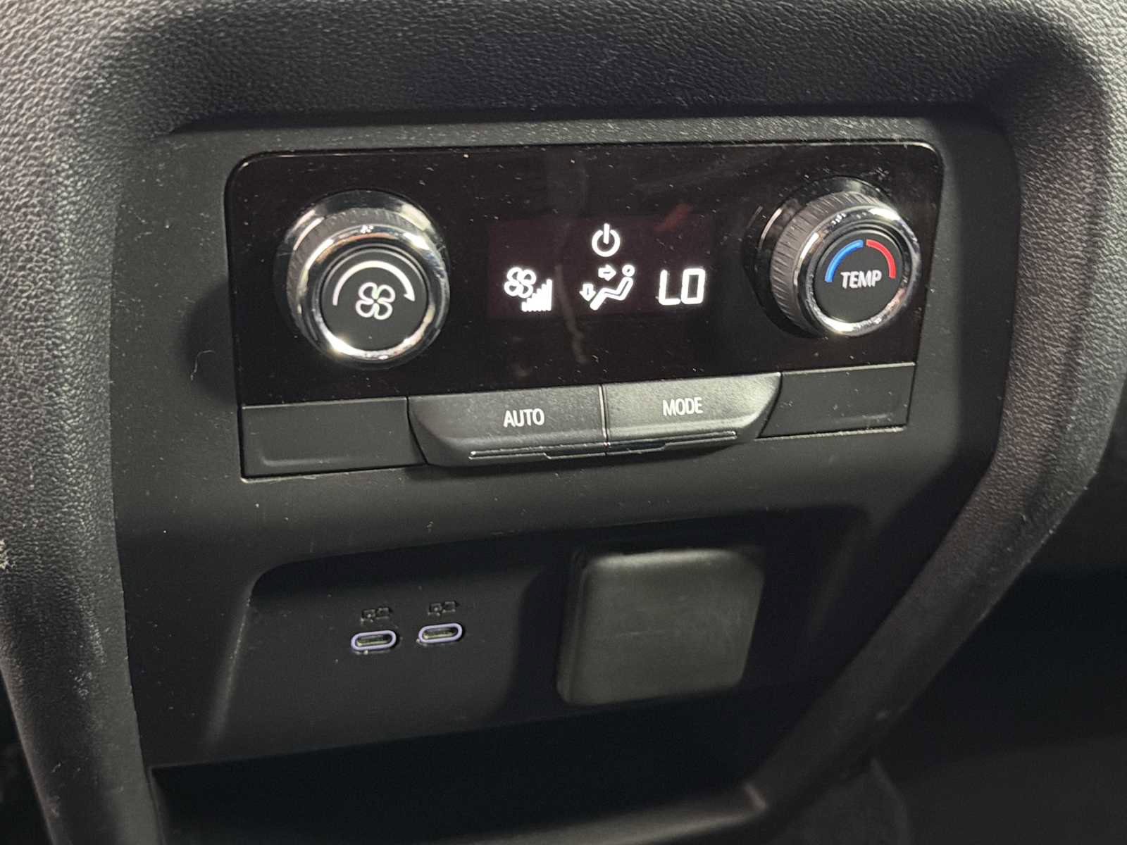 Certified 2024 Chevrolet Traverse LT image 22