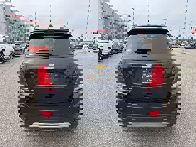 Used 2021 Chevrolet Trax LT w/ Premium Seat Package image 10