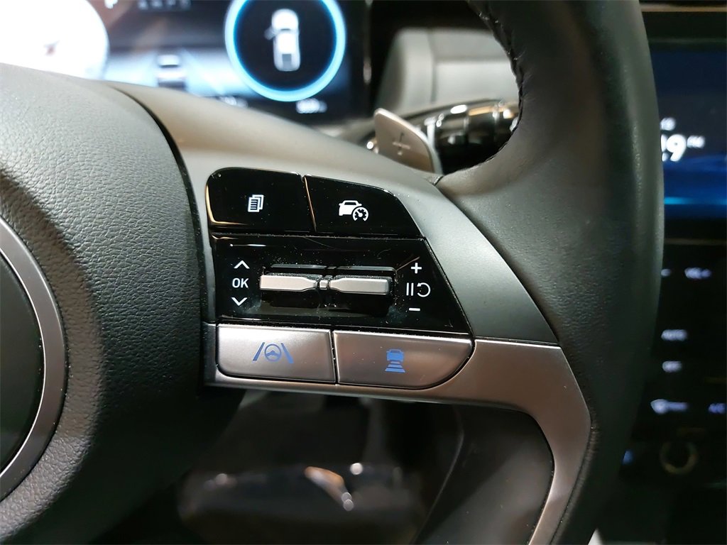 Certified 2024 Hyundai Santa Cruz Limited image 17