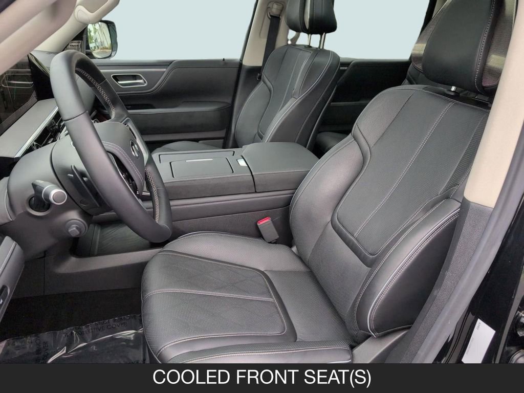 Used 2025 INFINITI QX80 Sensory image 14
