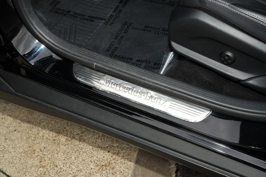 Used 2018 Mercedes-Benz GLC 300 4MATIC image 21