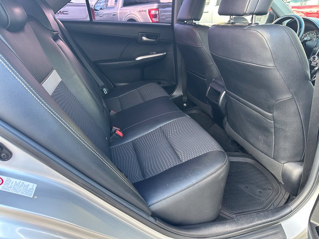 Used 2012 Toyota Camry SE FWD image 22