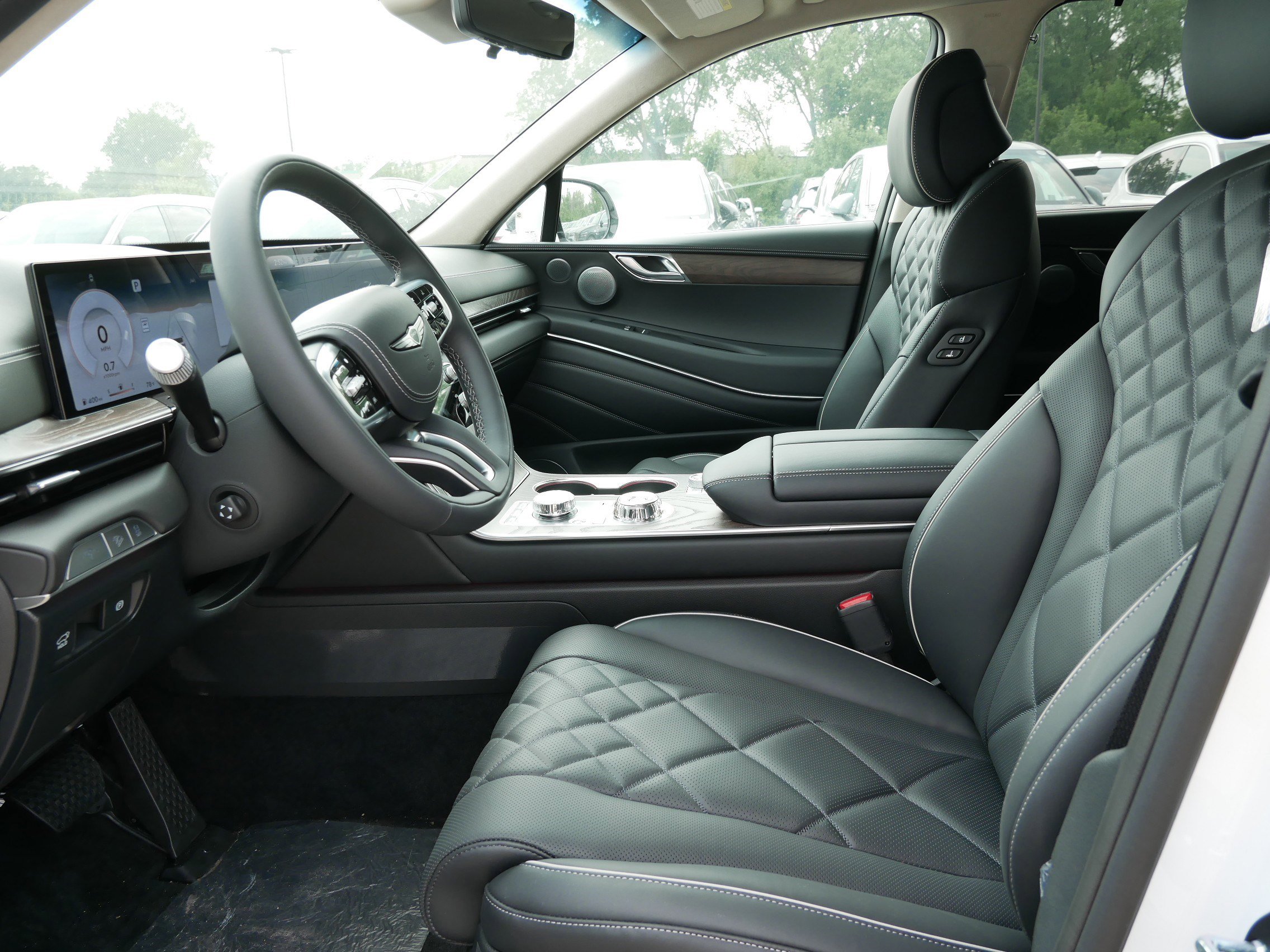 New 2025 Genesis GV80 3.5T Prestige image 4