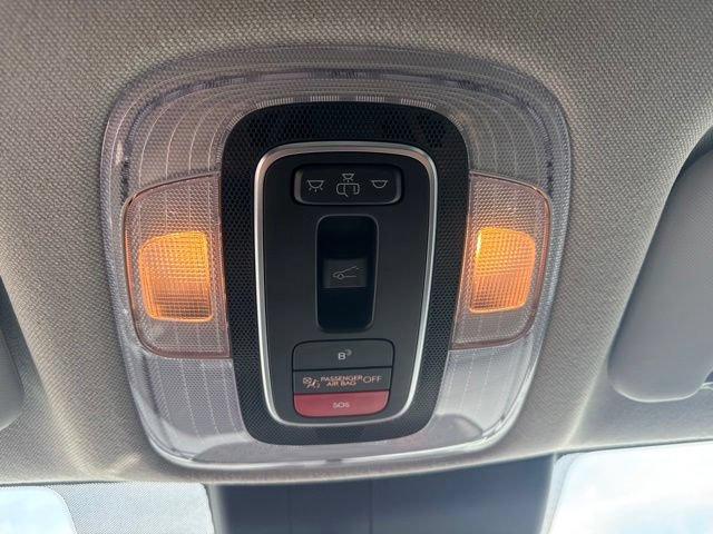 Used 2025 Hyundai Elantra SEL FWD image 35