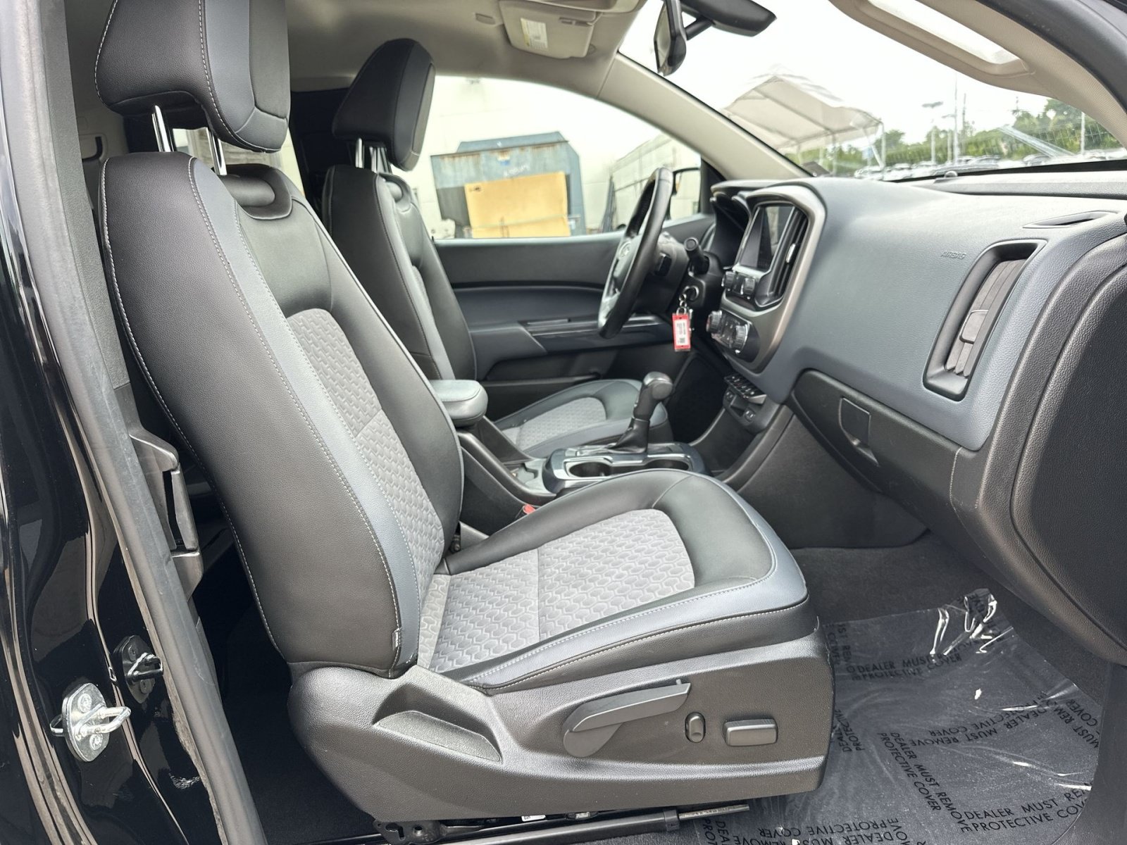 Used 2020 Chevrolet Colorado Z71 AWD/4WD image 27