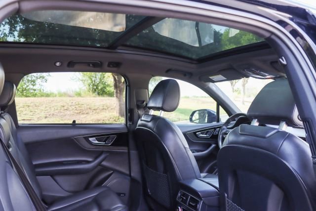 Used 2018 Audi Q7 3.0T Prestige w/ Prestige Package image 33