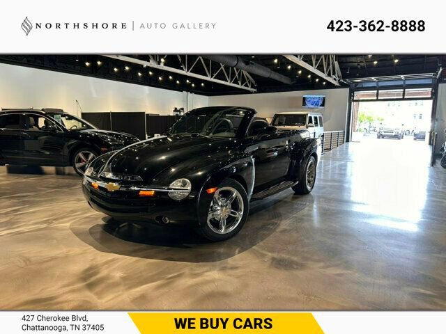 Used 2006 Chevrolet SSR w/ Preferred Equipment Group RWD image 1
