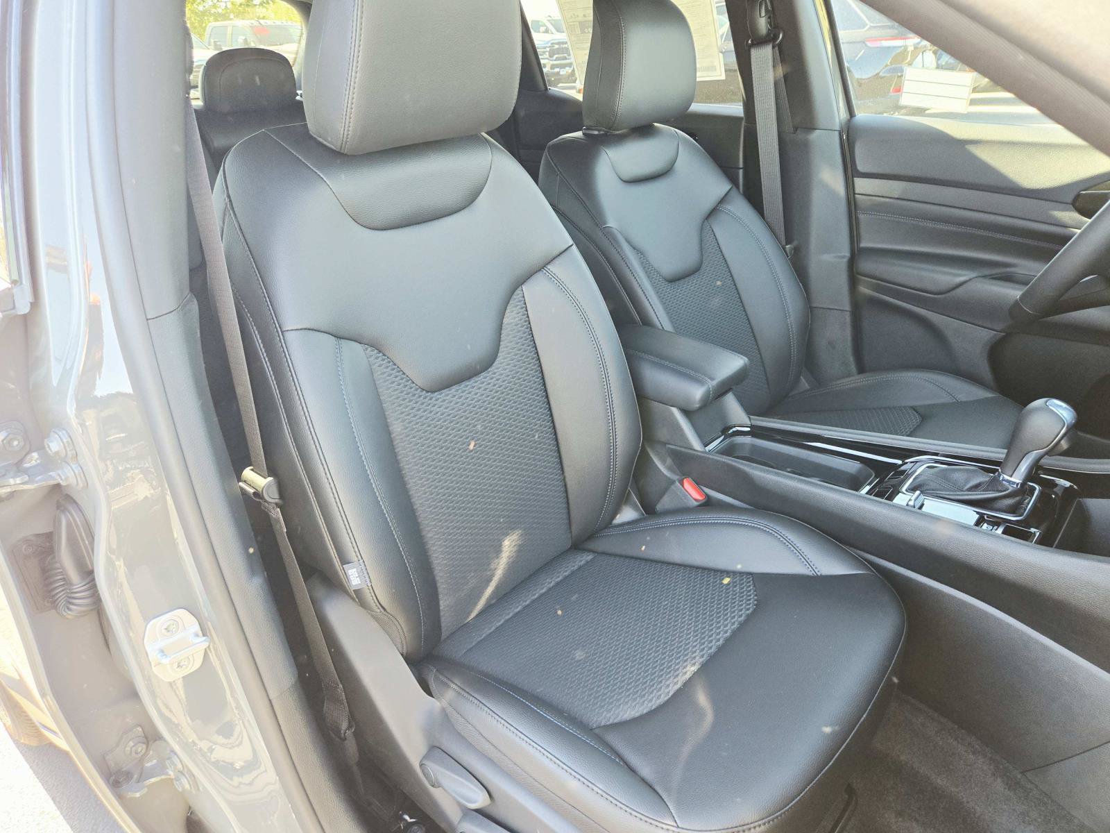 New 2027 Jeep Compass Latitude AWD/4WD image 16