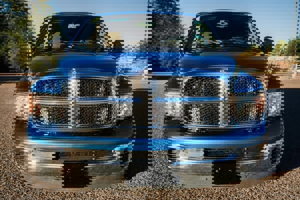 Used 2004 Dodge Ram 2500 Truck SLT w/ Trailer Tow Group image 2