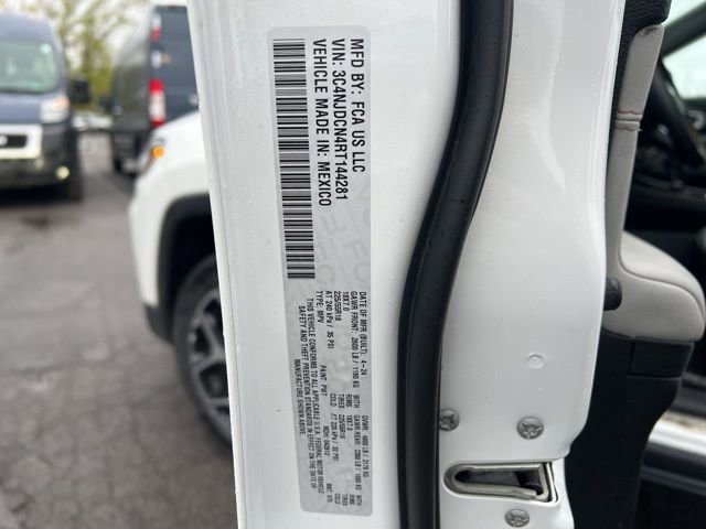 Used 2024 Jeep Compass Limited AWD/4WD image 22