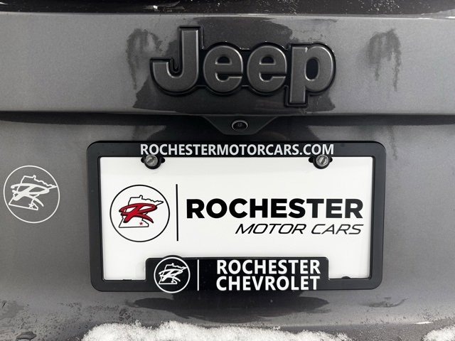 Used 2019 Jeep Renegade Trailhawk w/ Cold Weather Group II image 37