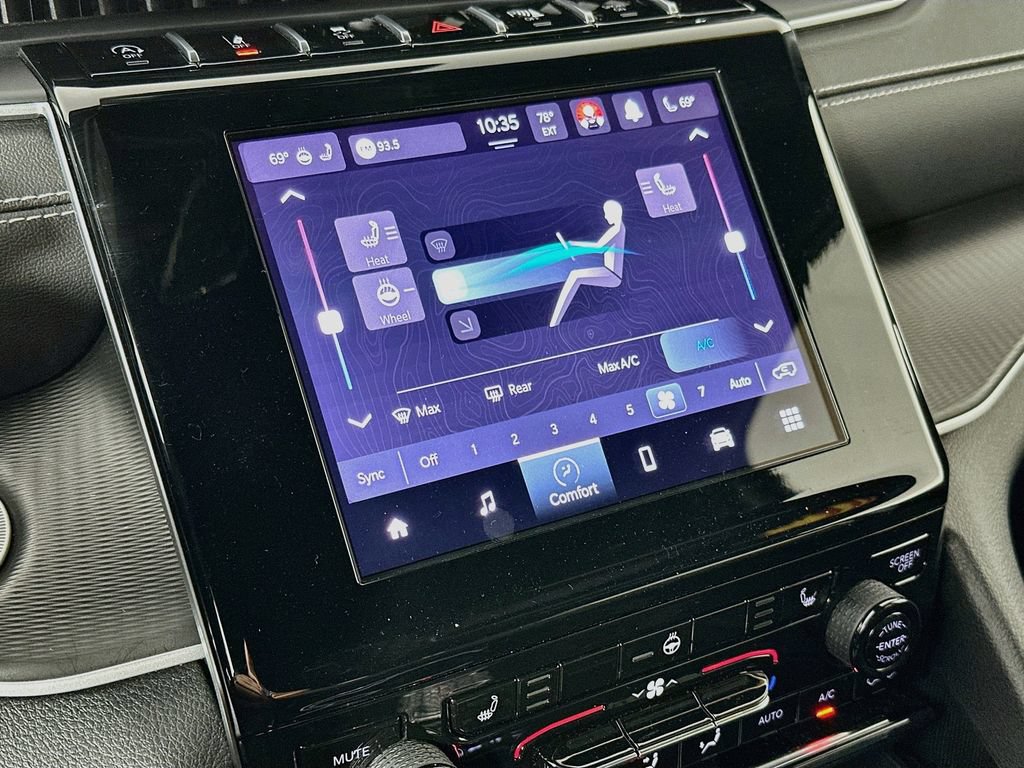 Certified 2025 Jeep Grand Cherokee Laredo X w/ Luxury Tech Group I AWD/4WD image 25