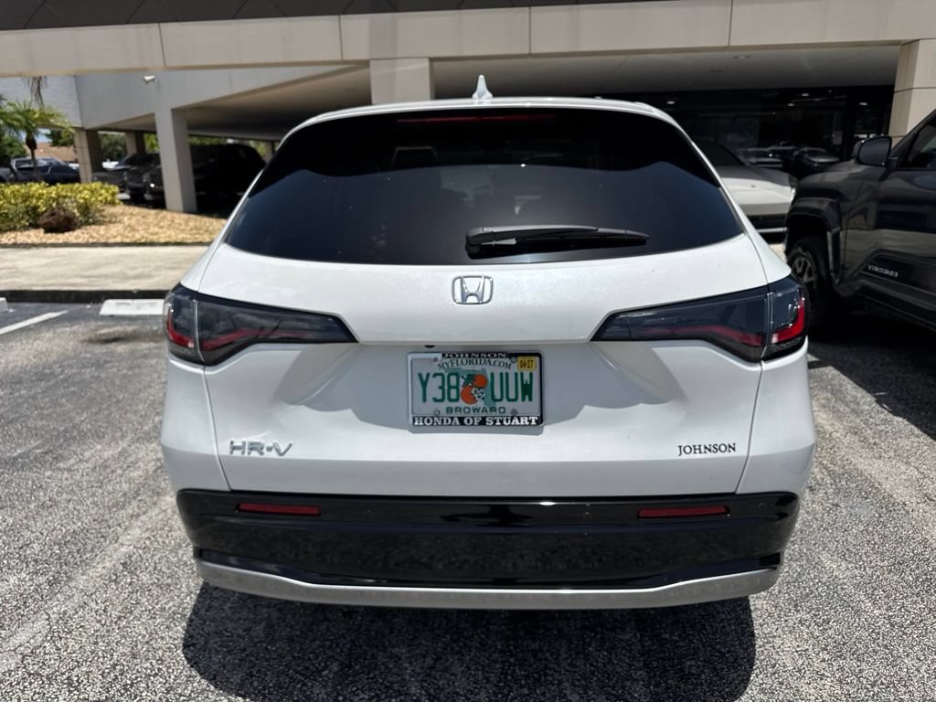 Used 2024 Honda HR-V EX-L image 9