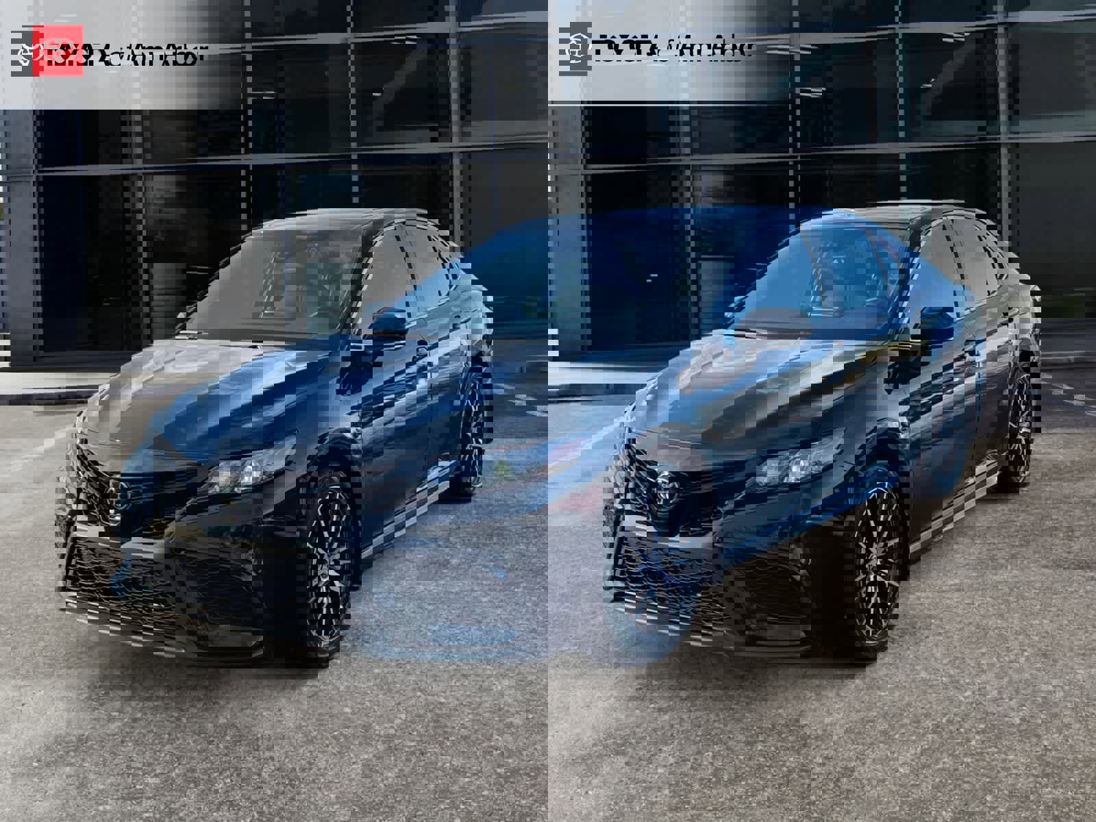 Used 2024 Toyota Camry SE image 9