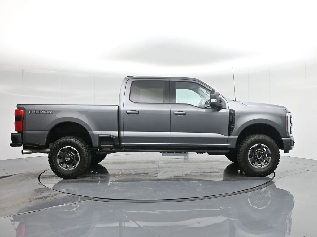 Used 2024 Ford F250 Lariat w/ Tremor Off-Road Package image 32