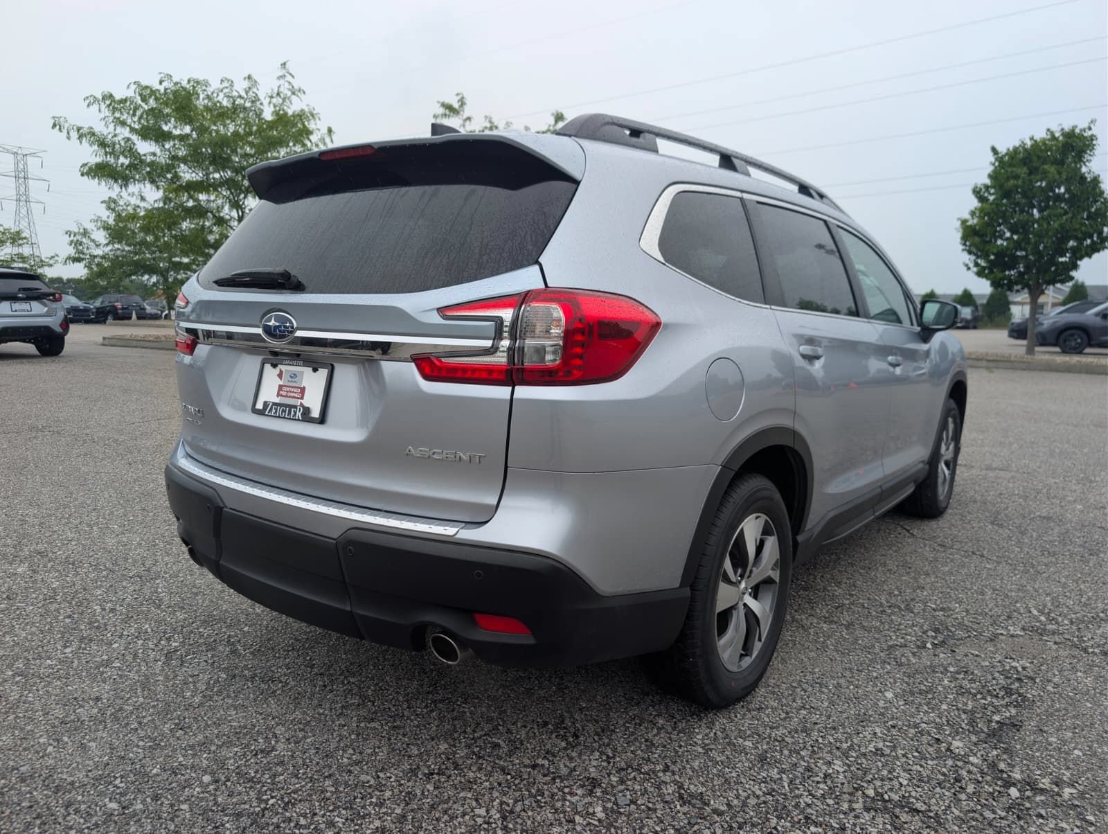 Certified 2025 Subaru Ascent Premium w/ Premium Package AWD/4WD image 5