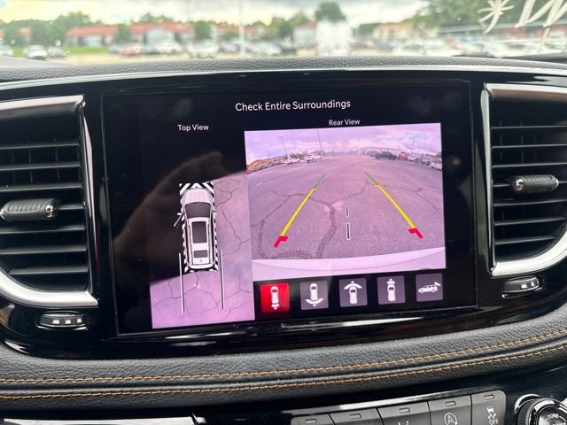 Used 2021 Chrysler Pacifica Pinnacle AWD/4WD image 33