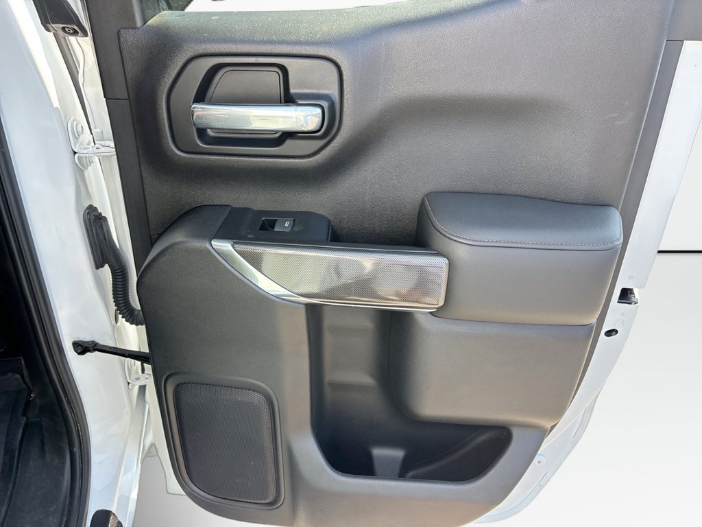 Used 2019 GMC Sierra 1500 AT4 w/ AT4 Premium Package AWD/4WD image 17