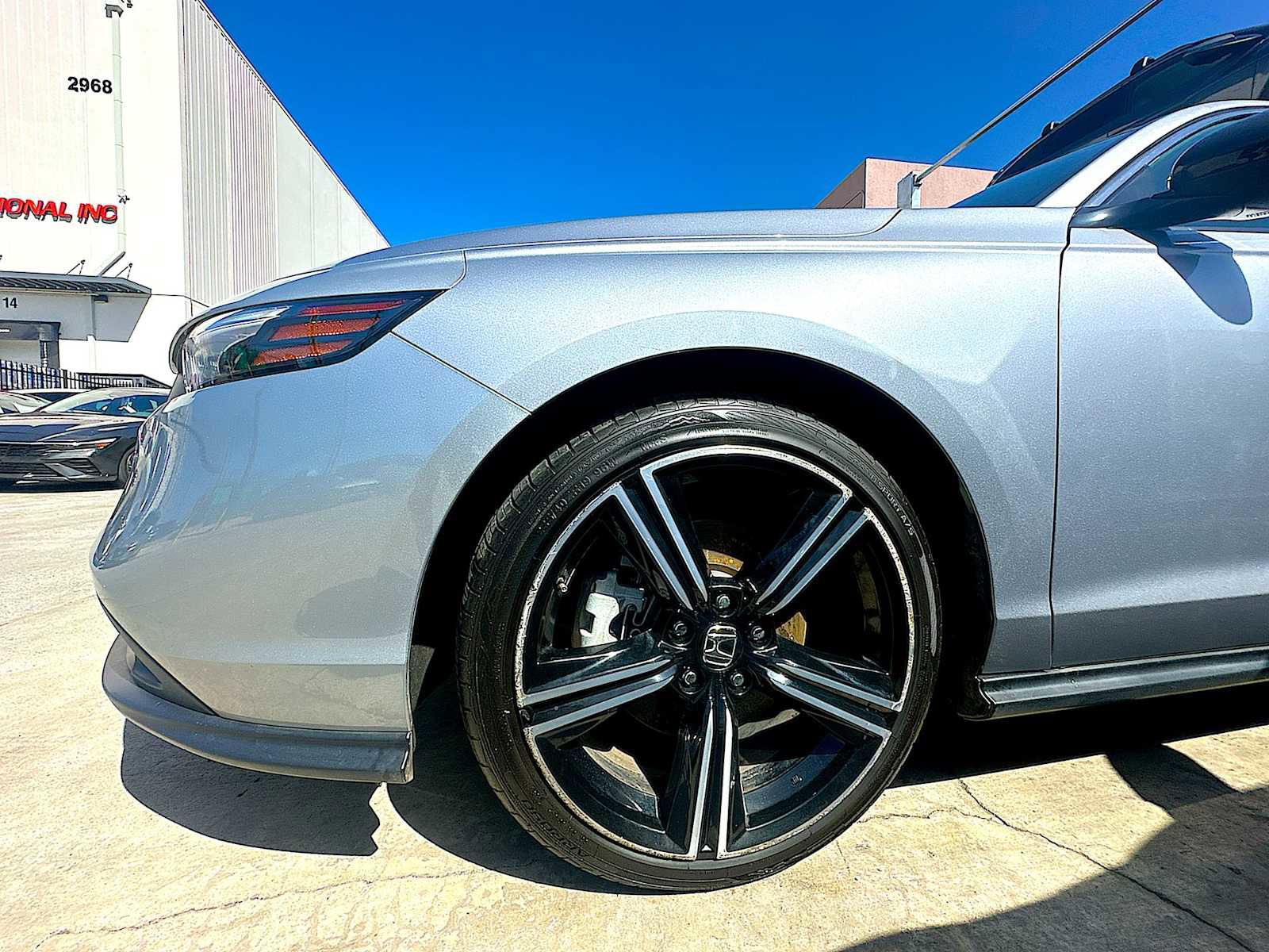 Used 2023 Honda Accord Sport image 11