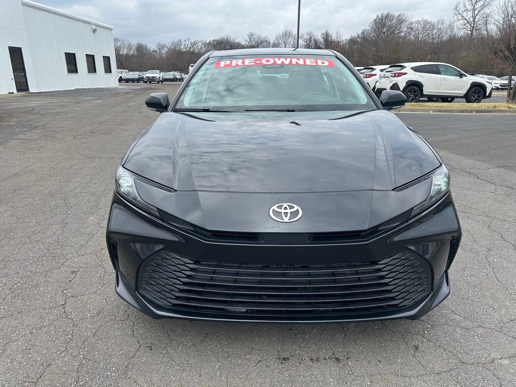 Used 2025 Toyota Camry LE FWD image 13