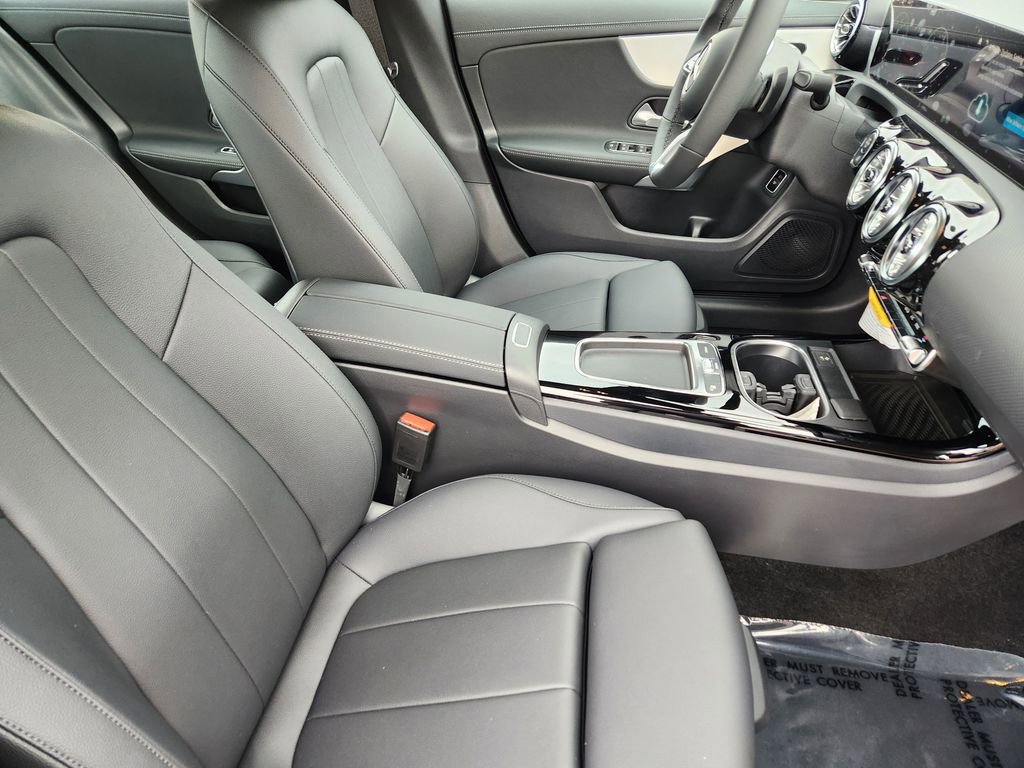 New 2026 Mercedes-Benz CLA 250 4MATIC image 13