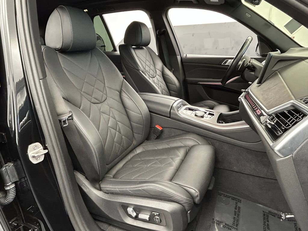 Used 2024 BMW X5 sDrive40i w/ M Sport Package image 44