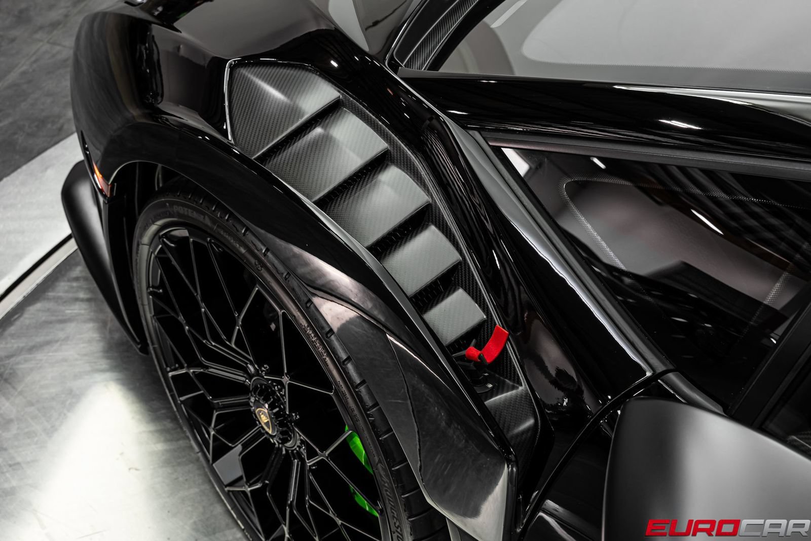 Used 2022 Lamborghini Huracan STO RWD image 15