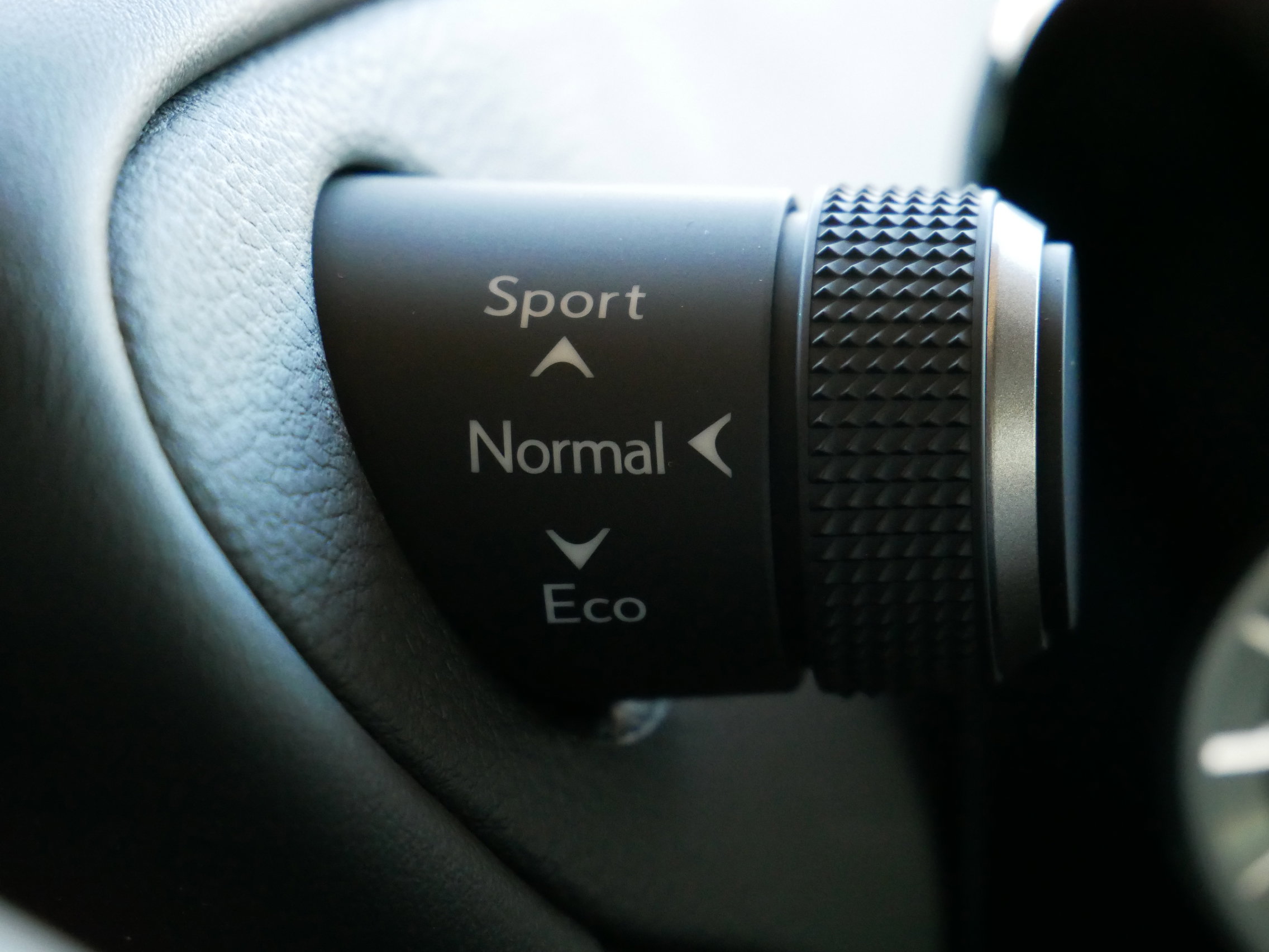 New 2025 Lexus ES 350 w/ Premium Package image 16