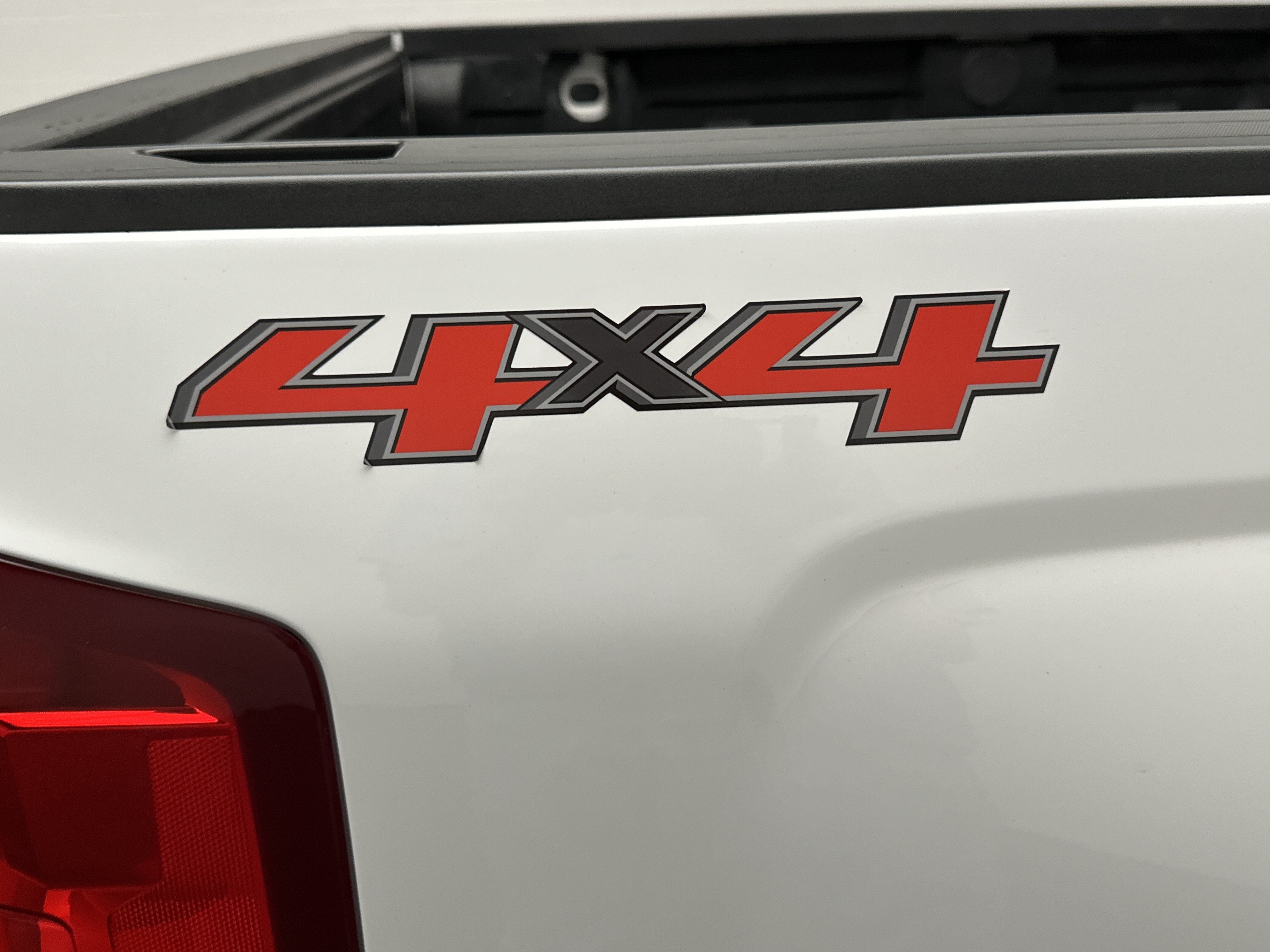 Used 2016 Chevrolet Silverado 1500 LTZ w/ Sport Package AWD/4WD image 15