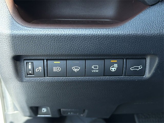 Used 2020 Toyota RAV4 Limited image 33