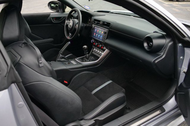 Used 2024 Toyota GR86 Premium RWD image 33