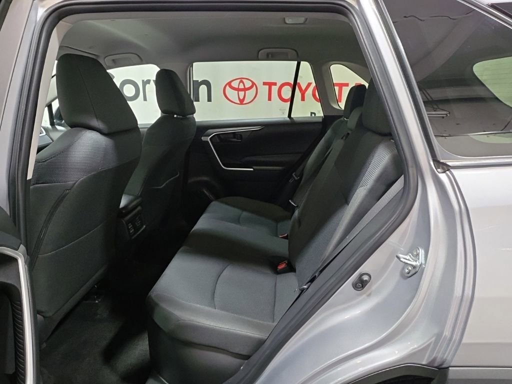 Used 2025 Toyota RAV4 LE image 19