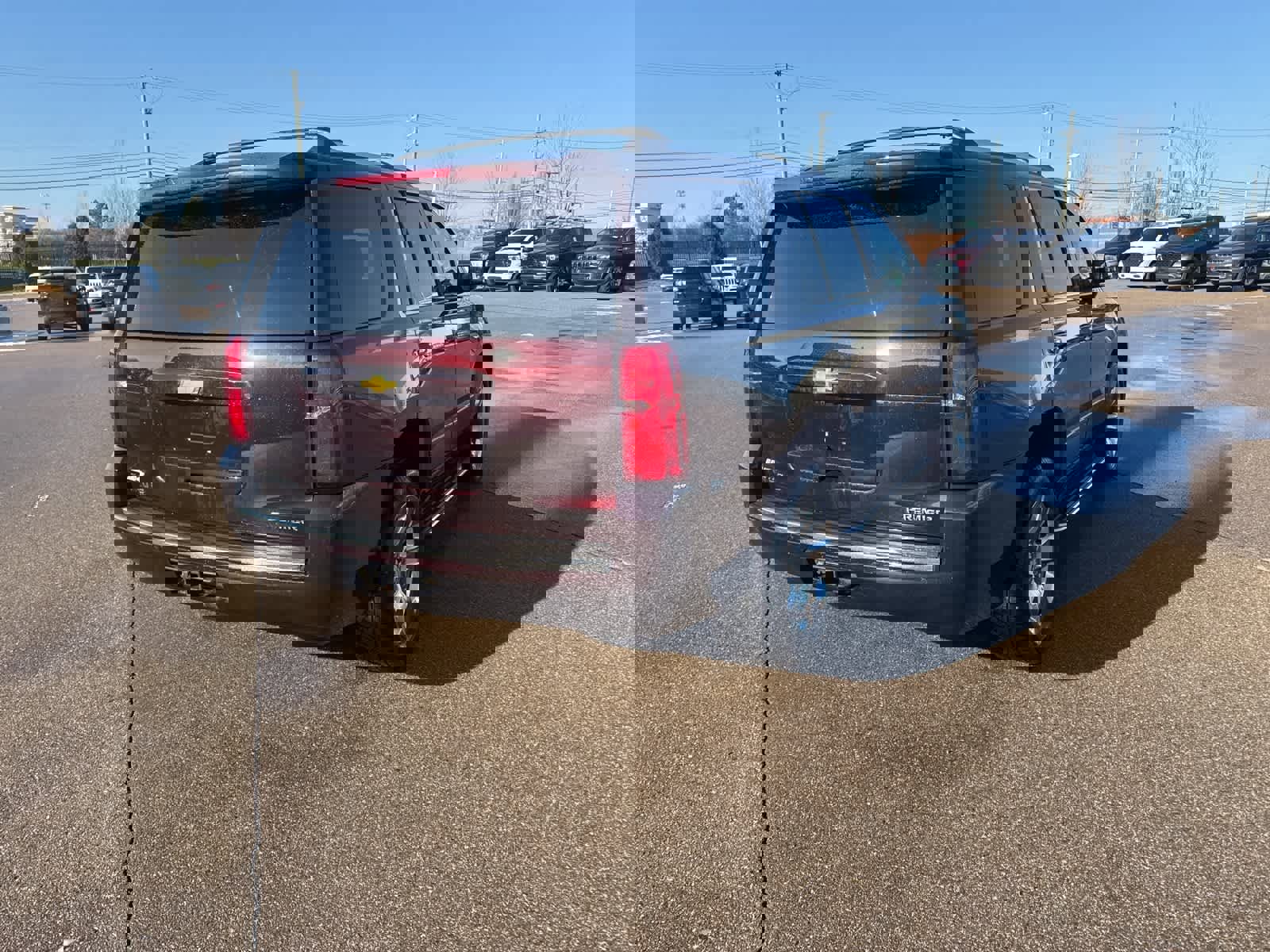 Used 2020 Chevrolet Tahoe Premier w/ Premier 6.2L Value Package image 14