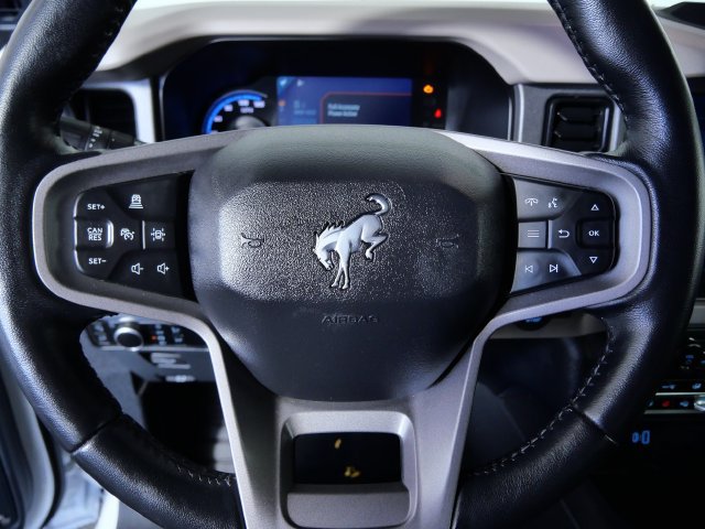 Used 2024 Ford Bronco Wildtrak AWD/4WD image 23