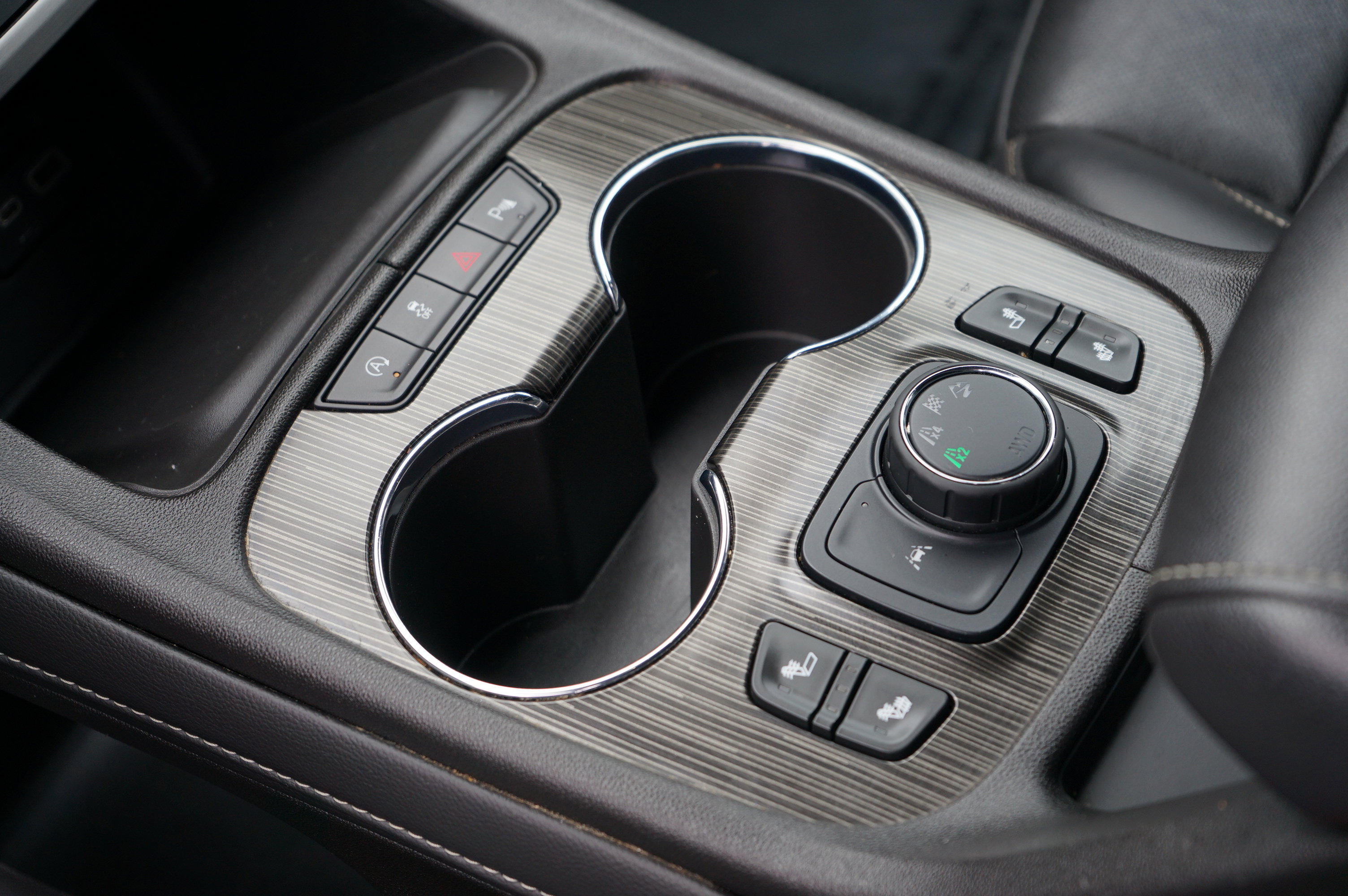 Used 2023 GMC Acadia SLT image 24