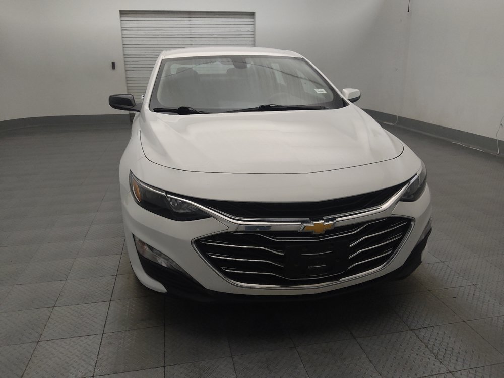 Used 2020 Chevrolet Malibu LT FWD image 14